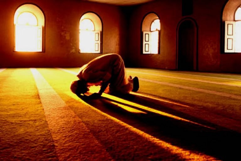 Puasa Tapi Tidak Sholat