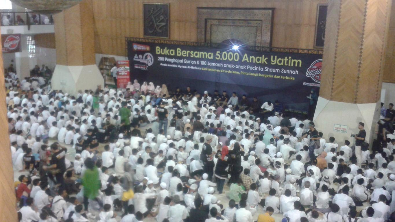 5000 Anak Yatim Se-Kota Tasikmalaya Ikuti Bigbukber