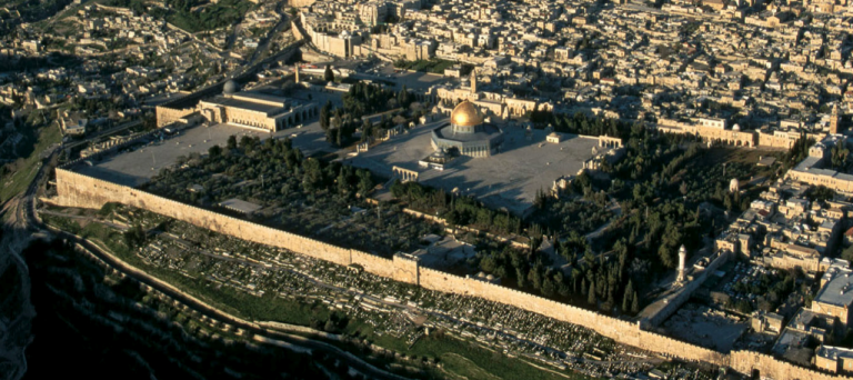 Yahudisasi Kota Suci, Zionis Gali Terowongan Rahasia di Bawah Kota Al Quds