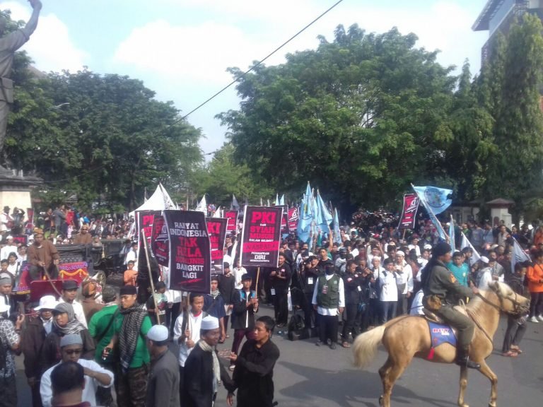 Apel Siaga Waspada PKI Dipadati Ratusan Ribu Umat Islam Soloraya