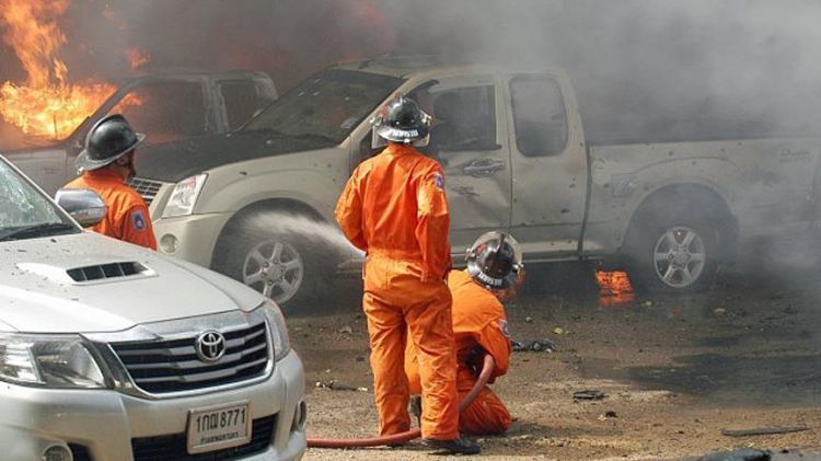 Bom Mobil Meledak di Thailand Selatan