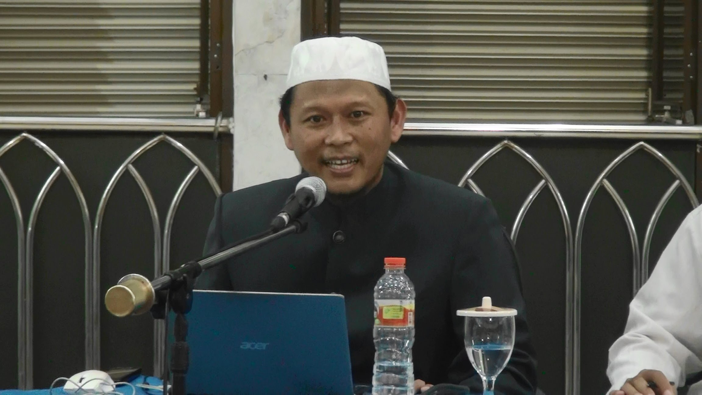 Ustadz Muinudinilah Basri: Jamaah Itu Penting, Tapi Bukan Jamaah yang Mudah Mengkafirkan