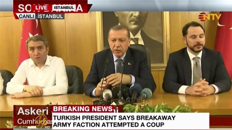 Erdogan Muncul di Istanbul setelah Upaya Kudeta Gagal, 50 Tentara Ditangkap