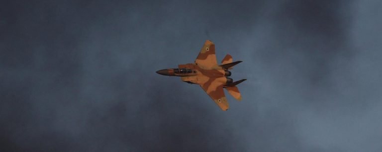 Jet Tempur Israel Gempur Jalur Gaza Setelah Serangan Roket Palestina