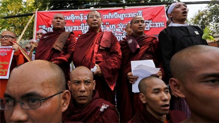 Myanmar: Biksu Anti Islam Hina Pejabat Tinggi PBB