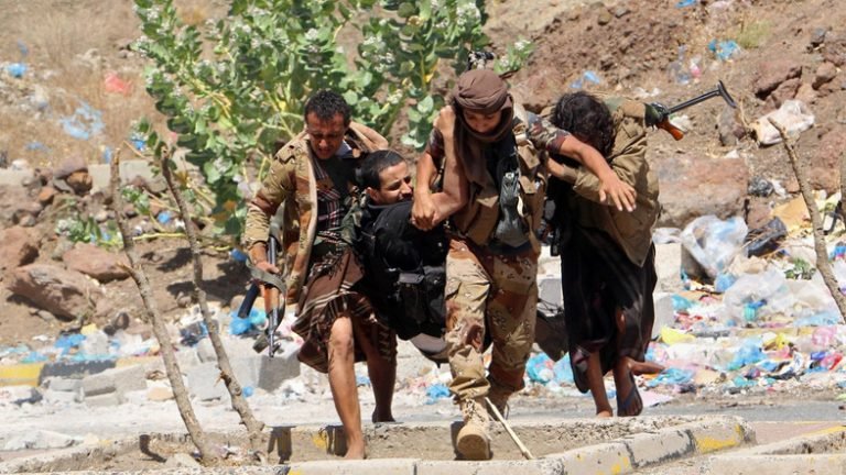 Komandan Syiah Houthi dan Pasukannya Menyerah dalam Pertempuran di Distrik Jaws
