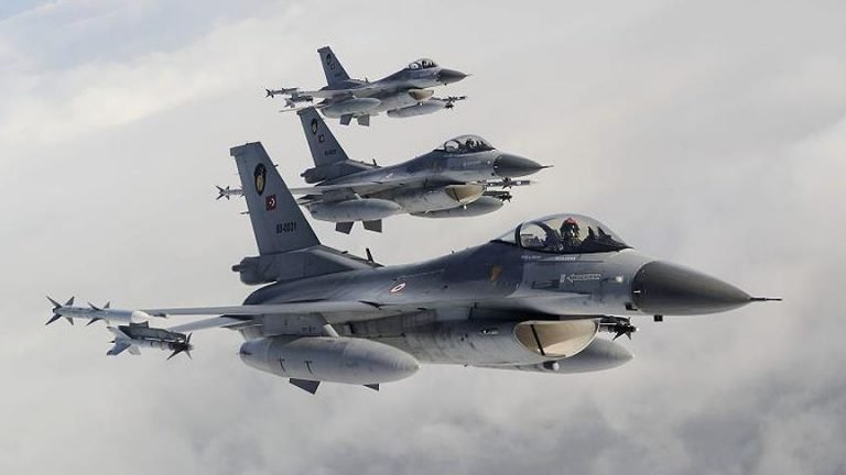 Pesawat Tempur Turki Serang Sasaran Pasukan PKK di Irak Utara