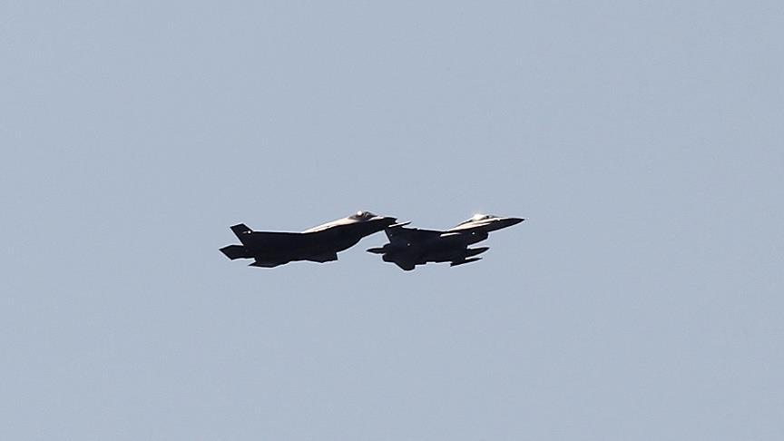 Jet Tempur Rusia Cegat Pesawat Mata-mata AS di Laut Hitam