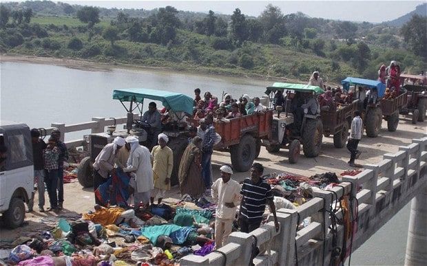 24 Peziarah Hindu India Tewas Diatas Sungai Gangga