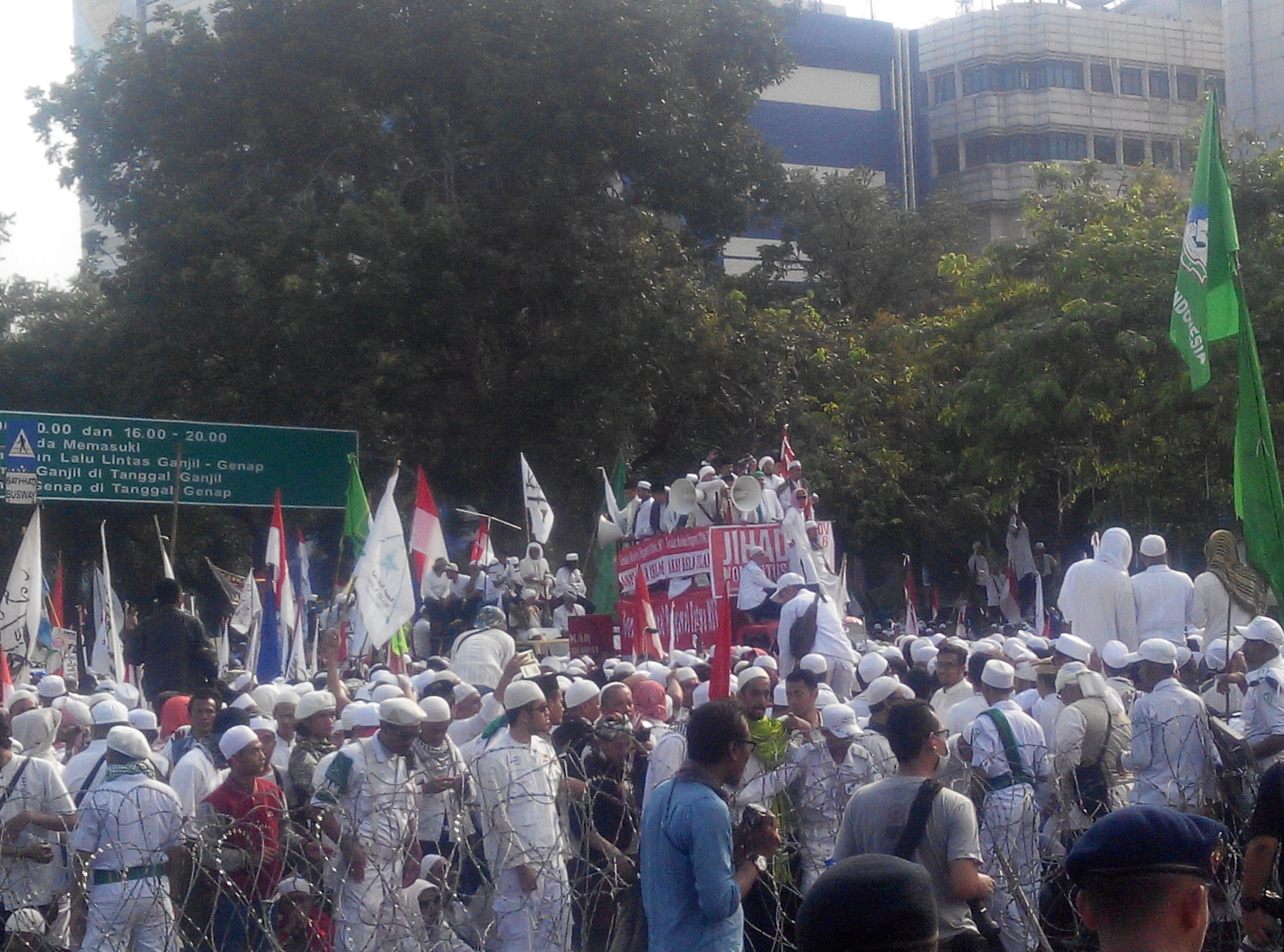 Dani Dewa: Presiden Tidak Menghargai Ulama dan Habaib