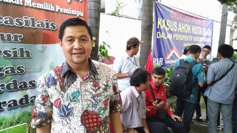 Ahmad Yani: Kasus Penistaan Agama oleh Ahok adalah Kasus Sederhana