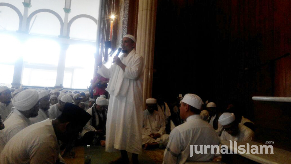 Arifin Ilham: Siapa yang Cinta Allah, Pasti Cinta Al-Quran