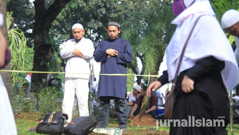 Peserta Aksi 411 Dituduh Dapat Rp 500 Ribu, Arifin Ilham Doakan Ahok Dapat Hidayah