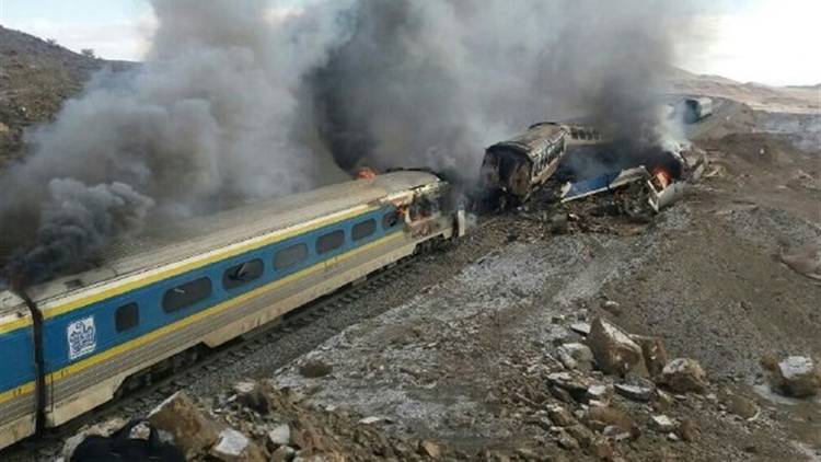 Sediktnya 40 Orang Tewas dalam Tabrakan Kereta Api di Iran