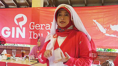 Neno Warisman: GIN Lahir dari Kegundahan Para Ibu