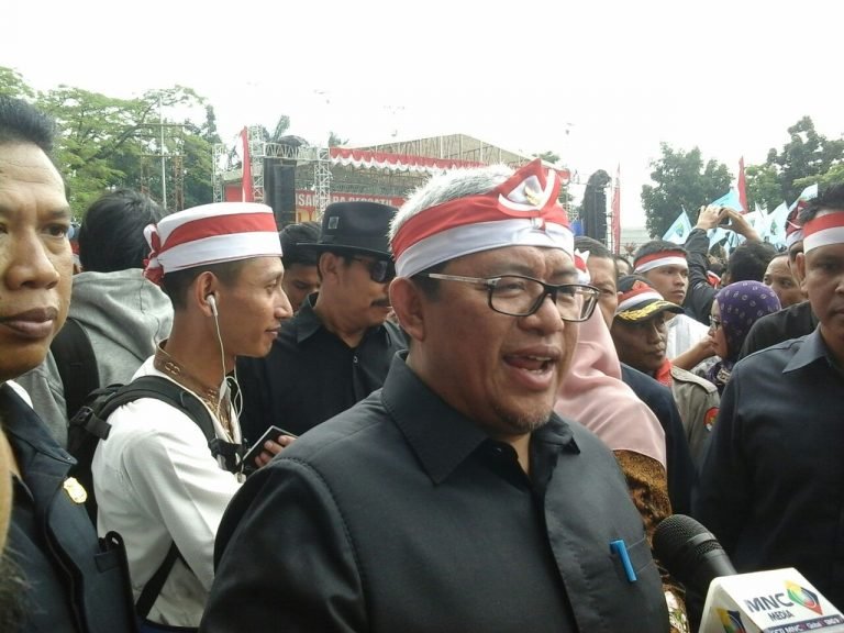 Cerita Aher Soal Sistem Potong Gaji PNS Jabar untuk Zakat