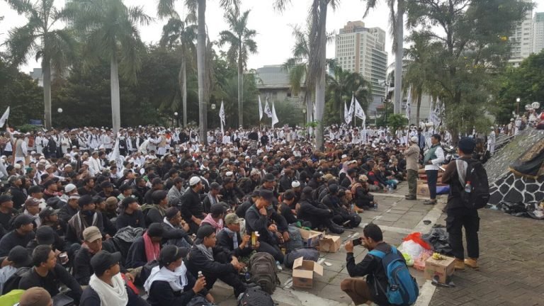 Ribuan Jamaah Ansharsyariah Serukan Jihadul Kalimah pada Aksi Bela Islam III