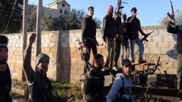 Hadapi Pasukan Assad dan IS, 4 Faksi di Suriah Selatan Bentuk Jaysh al Thawrah