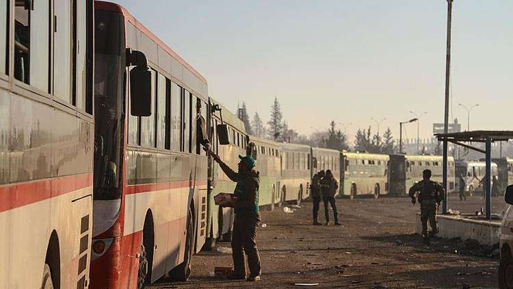 Konvoi 46 Bis Pengungsi Tiba di Pinggiran Barat Aleppo