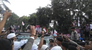 Laporan: Gesekan Itu karena Massa Pro Ahok Provokasi Laskar GNPF