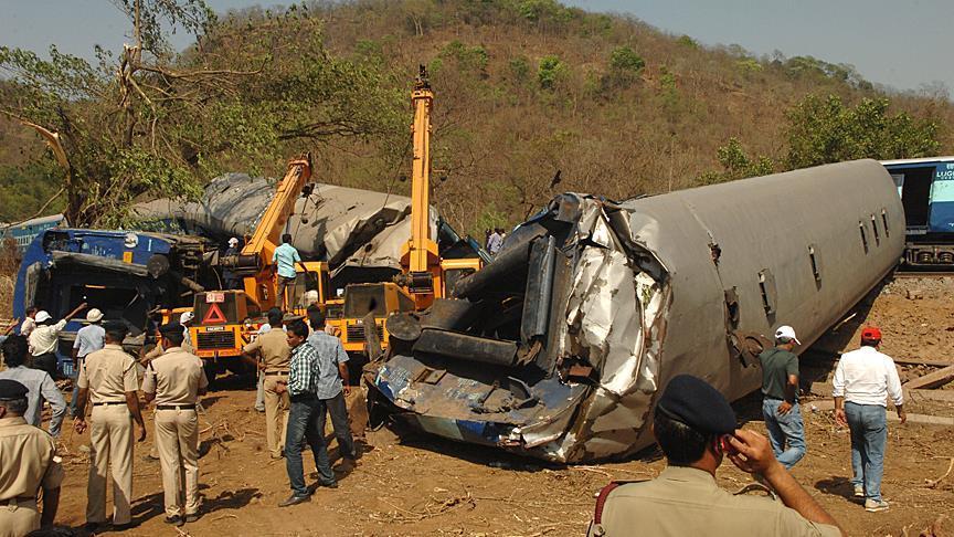 39 Orang Tewas dalam Kecelakaan Kereta Api di India