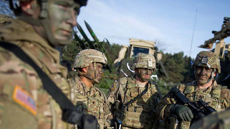 NATO Mulai Latih Tentara Irak