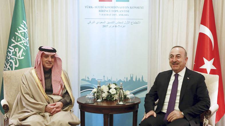 Saudi dan Turki Bahas Serangan ke Raqqah