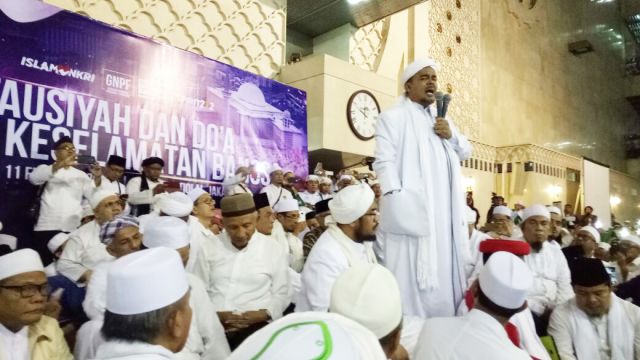 Habib Rizieq at Istiqlal: Do Not Provoked by the Attempt to Divide the People and the Government