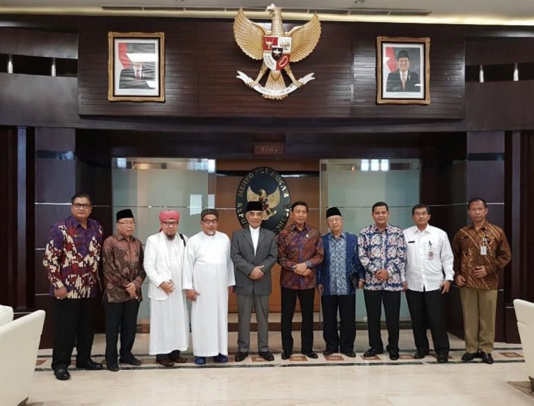 KH. Ma’shum: ‘Jangan Kriminalisasi Mereka yang Memperjuangkan Keadilan’
