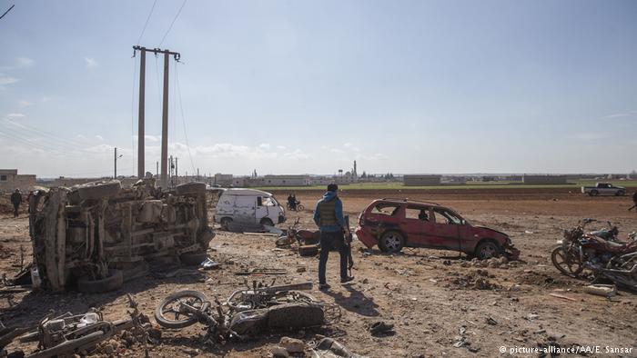 Serangan Bom Mobil Targetkan Pos Pemeriksaan FSA, 45 Tewas dan 70 Terluka