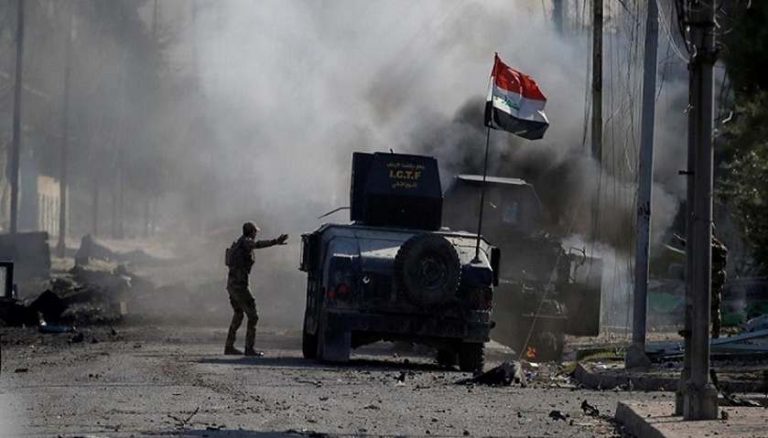Pertempuran Jarak Dekat di Stasiun Kereta Niniwe antara ...