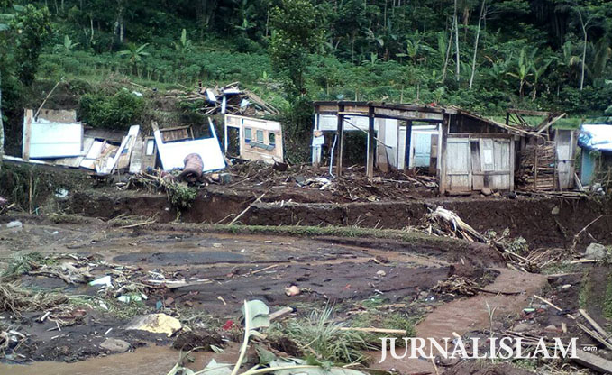 Banjir Bandang Magelang, 10 Tewas, 2 Hilang, Puluhan Rumah Rusak