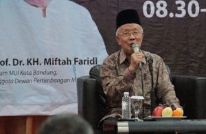 KH Miftah Faridl : Bangun Ekonomi Umat dengan Prinsip Taawun