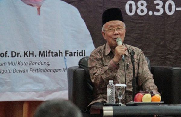 KH Miftah Faridl : Bangun Ekonomi Umat dengan Prinsip 