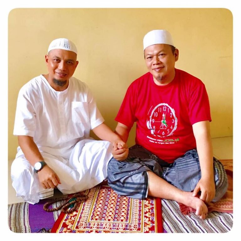Ustadz Arifin Ilham Minta Kapolri Bebaskan Ustadz Al Khaththath