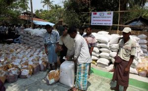 Badan Bantuan Turki Kirim Paket Sembako ke Muslim Rohingya