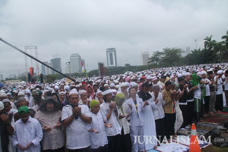 GNPF MUI Serukan Umat Islam Lakukan Qunut Nazilah