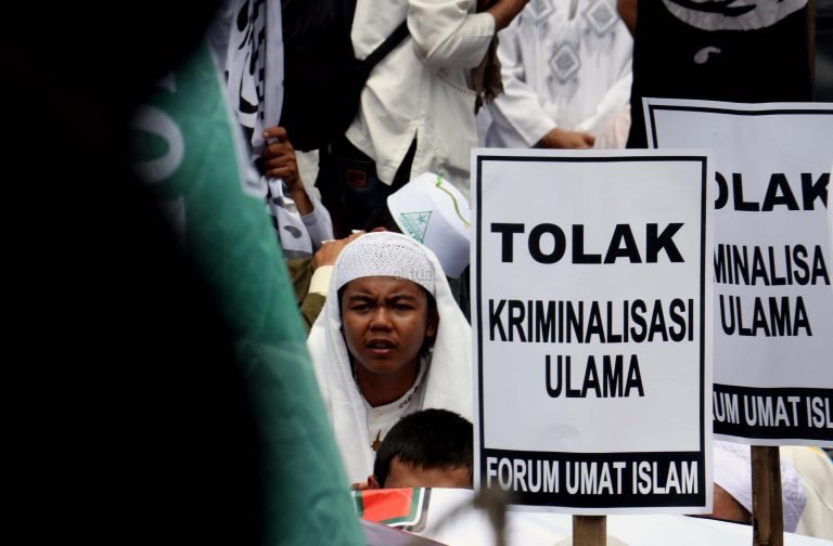 Tuntaskan Kasus Kriminalisasi Ulama, Ini Empat Saran Guru Besar Hukum Unpar