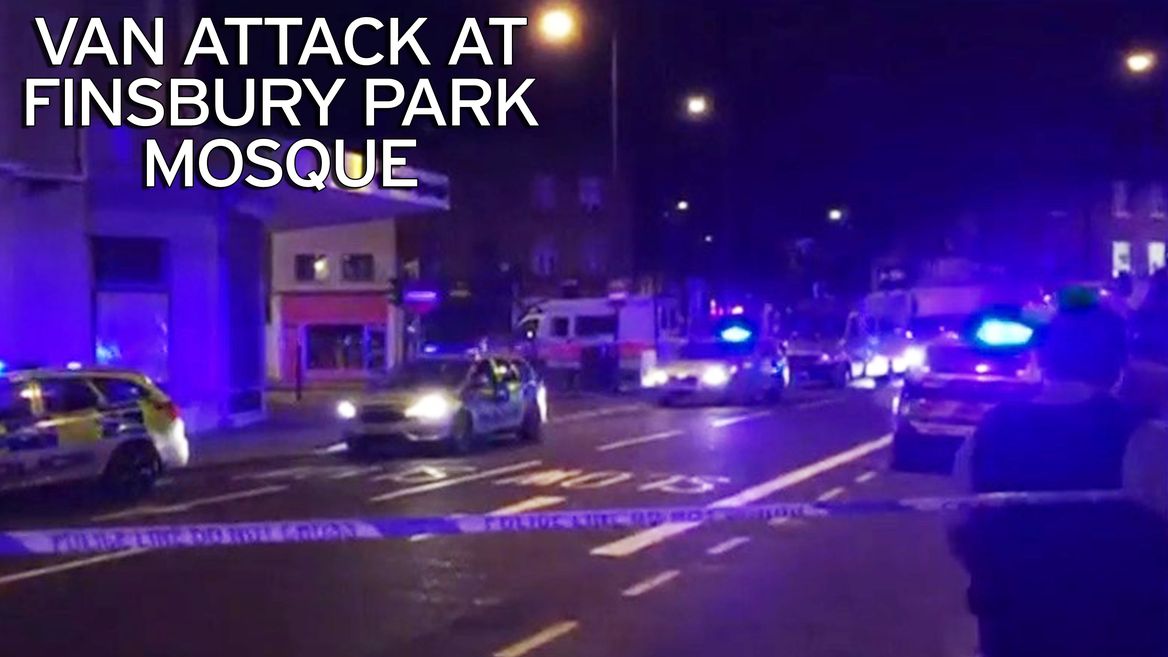 Begini Kronologi Penabrakan Brutal pada Jamaah Shalat Terawih di London