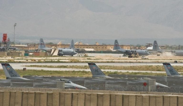 Taliban Serang Pangkalan Udara AS Bagram Airfield, 10 Pasukan Tewas
