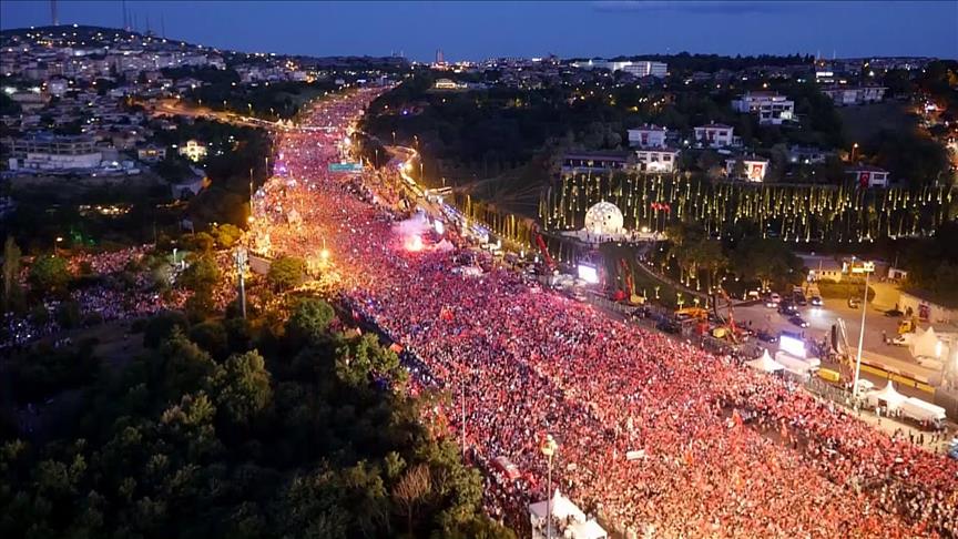 Jutaan Rakyat Turki Peringati 1 Tahun Kegagalan Kudeta Militer