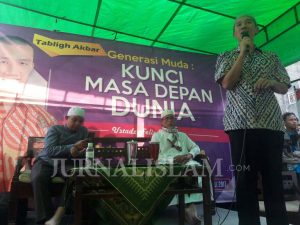 Ditolak Oknum Ormas di Sragen, Felix Siauw Santuni Anak Yatim di Solo