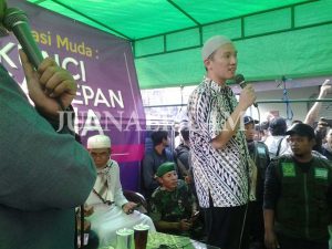 Ribuan Jamaah Hadiri Kajian Ustadz Felix Siauw di Solo