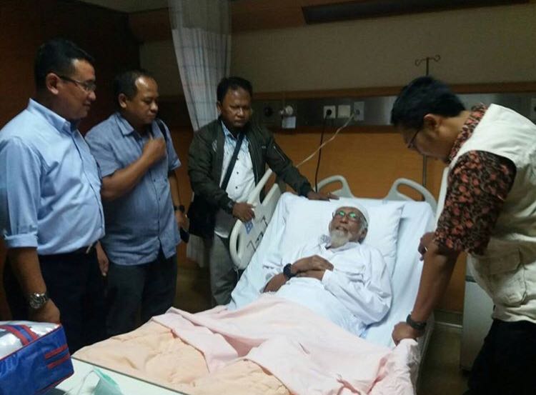 Ustadz Abu Bakar Ba’asyir Dibawa ke Rumah Sakit, Mohon Doa Untuk Kesembuhannya