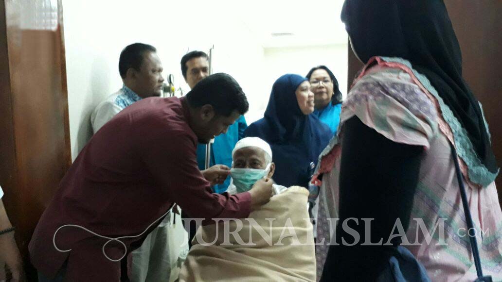 Minta Jadi Tahanan Rumah, Pengacara Ustadz Abu Bakar Ba’asyir Akan Surati Jokowi