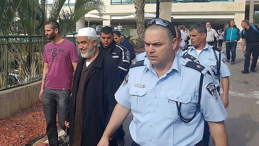 Polisi Zionis Tangkap Pemimpin Gerakan Islam Palestina