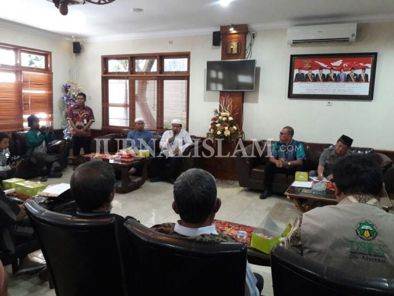 Jalin Kerjasama dengan Komunis, DSKS Tegur Presiden