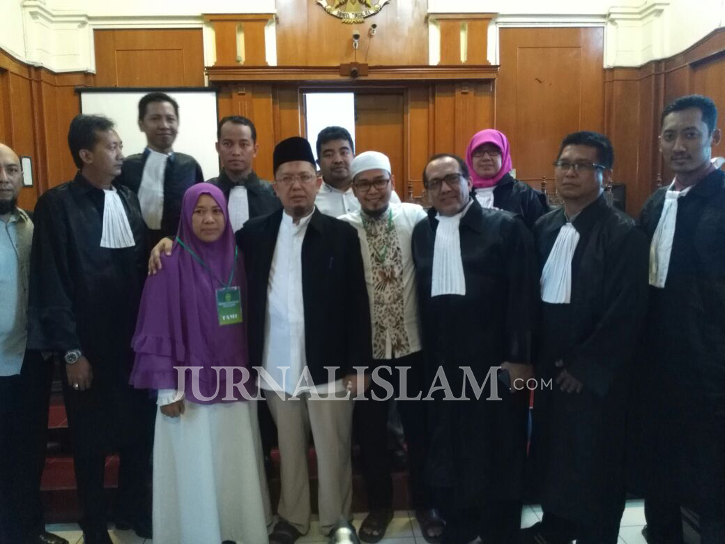 Ustadz Alfian Tanjung Bebas, Kuasa Hukum: Terimakasih Umat Islam!