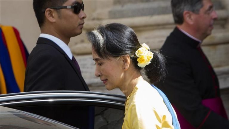 Warga Rohingya di Eropa: Aung San Suu Kyi Mendukung Pembunuhan Massal
