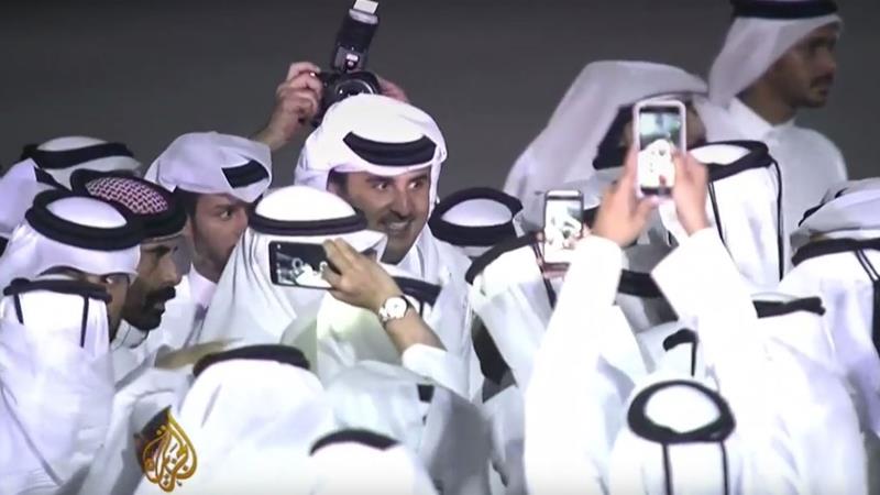 Pulang dari Majelis Umum PBB Amir Qatar Disambut Ribuan Ekspatriat